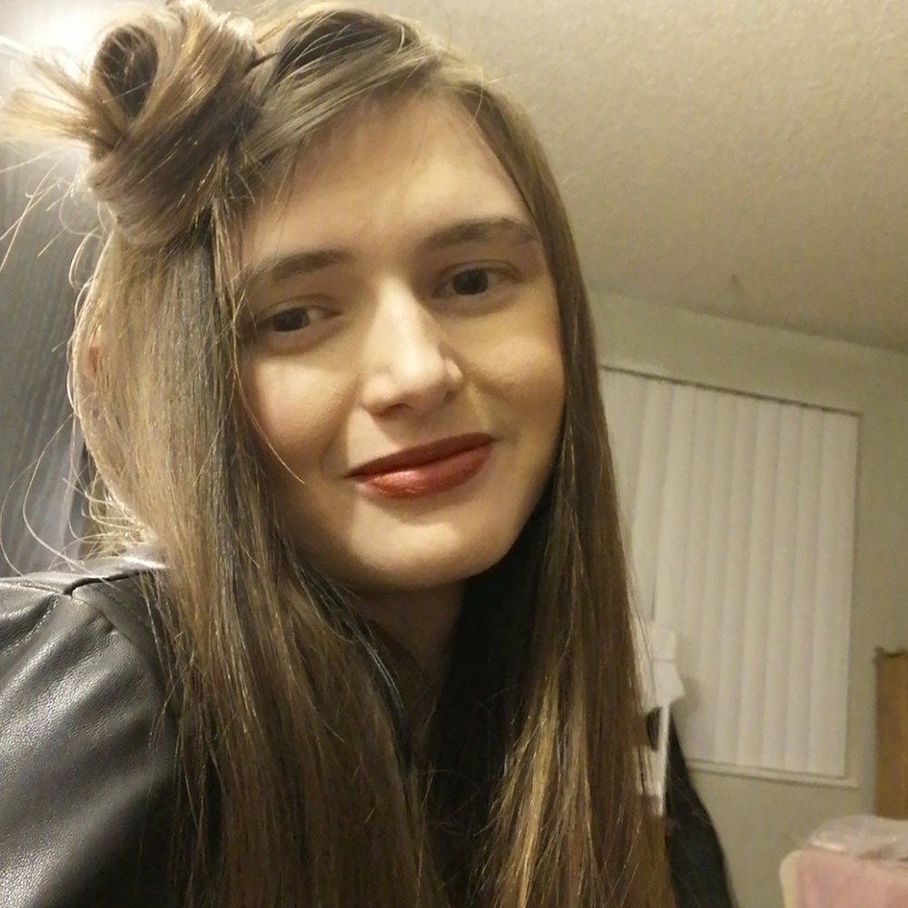 Meet your Posher, Jenn